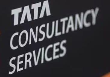 TCS Q4 2026 Results LIVE: Net profit surges 12% YoY to ₹13,718 crore; management conference call scheduled for 7 pm today.